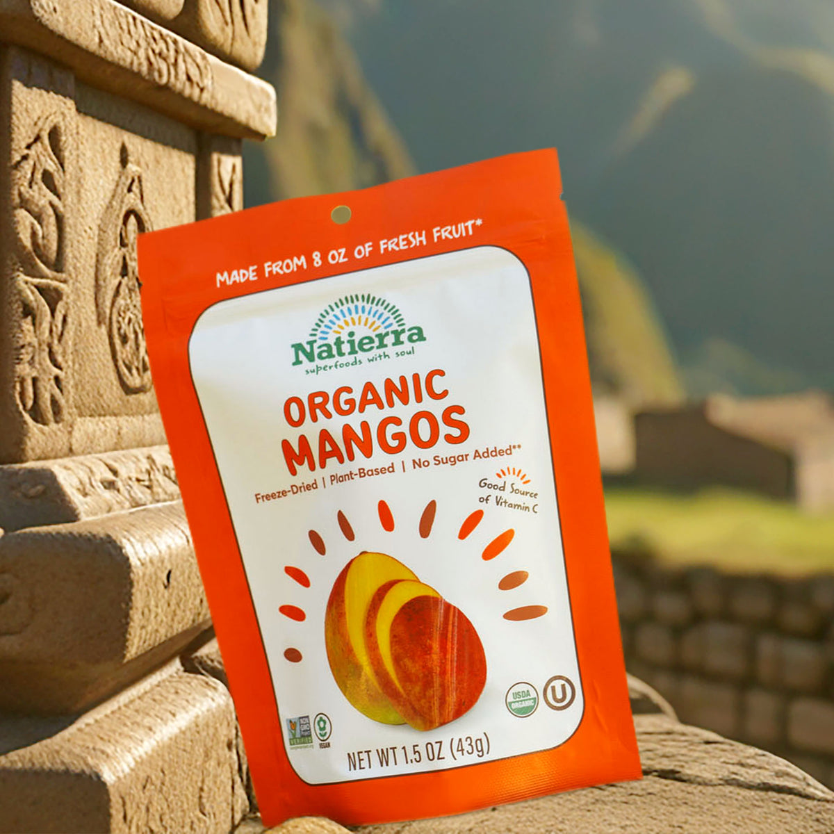 Organic freeze-dried mango snack bag